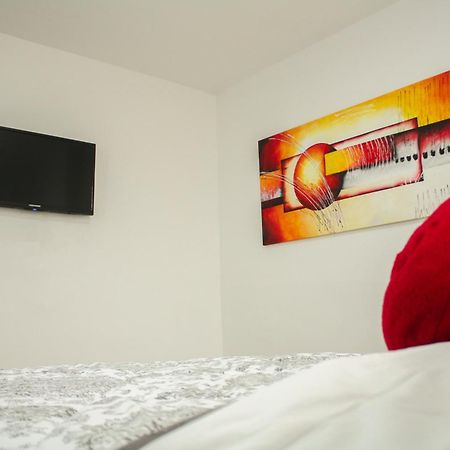 Apartahotel Kelly 卡利 外观 照片